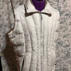 Woolrich Women's Off-White Quilted Vest
